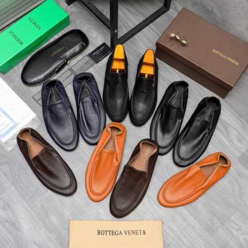 商品商标：Bv 宝缇嘉 软皮套脚男鞋 正码码数: 39-45 商品材料：精选 优质荔纹牛皮鞋面 牛皮内里 原版大底