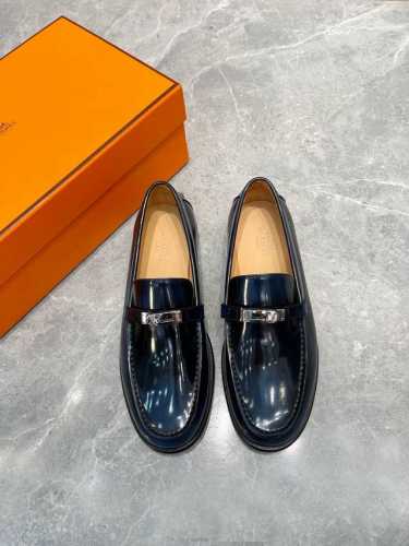 原版真皮大底 品牌：Hermès 爱马仕 标准码：男码39-44 38.45.46定做 等级：官网同款 原单品质 材料：原版小牛皮 水染牛皮内里 原版真皮大底