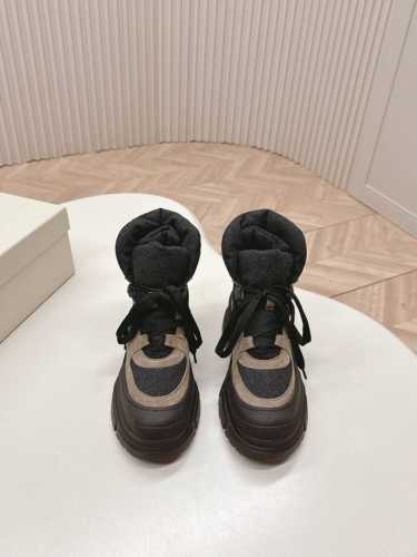 Brunello Cucinelli24秋冬新款BC秋冬靴子系列 BC是意大利知名品牌，品牌独特设计 ，洋气优雅复古又高级高级百搭之王，脚感很好很舒服超级耐看！