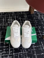 代购级350 Puma 25Ss时尚与运动的完美融合 Fenty 与彪马的联名无疑是一次时尚与运动的激情碰撞！ 这个独特 的时尚视野与彪马的运动传统完美结合，为
