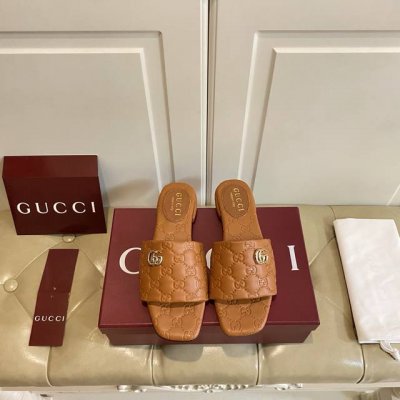 出厂价P ，古奇Gucci新款拖鞋，高端版本，压花皮面，羊皮里，真皮大底，35-40码 34，41码定做不退换