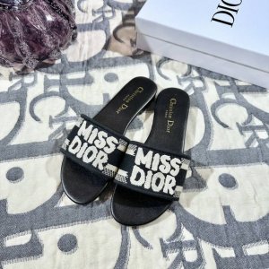 迪奥 Miss Dior系列平底拖鞋 字母刺绣拖 拼色一字拖 码数 35-42