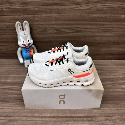 顶级版本On昂跑 Cloudrunner 2 舒适简约 织物耐磨透气 低帮 休闲跑步鞋。 瑞士高性能运动品牌On打造的此系列作品，鞋面由再生聚酯纤维和网眼布制成