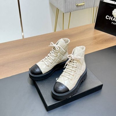 羊皮内里 版本 CHANEL 香奈儿2024秋冬新款菱格厚底短靴 马丁靴 认准我家细节实拍注意区分普通版 专柜同步！！本系列现已登陆发售！！原版购入开发！ 简约