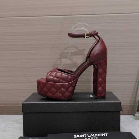 全新爆款菱格设计 高版本顶级品质 Ysl 专柜爆款超高跟防水台凉鞋 鱼嘴鞋头设计 好穿 大气 显贵族气息 面料：进口羊京 垫脚：进口羊皮 大底：意大利真皮大底 - 点击图像关闭