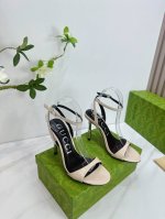 出厂 2025 Sss新款报到 Gucci 古*奇 原单品质 原汁原味的欧式风格 上脚非常完美穿搭上配此鞋 优雅大方 晶莹剔透 无论种各配件材质 都是家独一比一