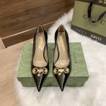 GUCCI 古驰 2024新款 水钻马衔扣尖头高跟鞋单鞋 材质：漆皮 跟高：7CM 码数：34-42