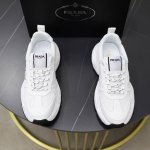 品牌 普拉达prada 标准码 38-44 45订做 等级 官网同款 材料 原版材料拼接 舒适透气内里 轻便耐磨运动大底 款式类别 男士时尚休闲鞋 跑步 运动鞋