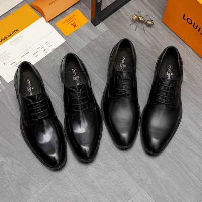 商品商标 Lv 路易威登 商务正装皮鞋 正码码数: 39-44 38.45.46定做不退换 商品材料 精选优质牛皮鞋面 牛皮内里 原版大底