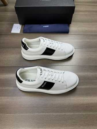 Prada 普拉达 -高端品质 原单 -鞋面：纳帕小牛皮、鞋身.鞋舌.后跟;高周波品牌logo -内里：品牌帆布，垫脚；水染牛皮 -大底：超轻tpu 橡胶; 双 - 点击图像关闭