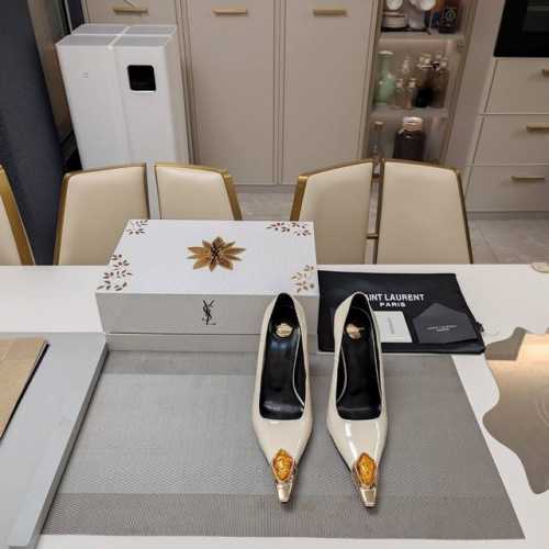 SAINT LAURENT ” SYL圣罗兰 顶级版本25SS众明星网红追捧的电镀性感弯形高跟，大宝石铁头单鞋。SYL 2025官方VIP 贵宾版金花磁铁盒 认