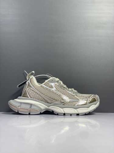 Balenciaga Phantom Sneaker 官方同步 巴黎世家全新十代潮流跑鞋 W1RB5 0102 白棕做旧 #增加全新设计 在延续 Track T