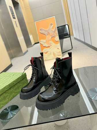 GUCC*SS24新款红绿织带款乐福鞋 短靴 原版套楦 顶级品质 材质 鞋面：进口开边珠 垫脚：进口羊皮里 大底：原版开模定制 码数：35-42 41.42定做 - 点击图像关闭