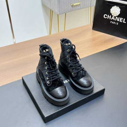 羊皮内里 版本 CHANEL 香奈儿2024秋冬新款菱格厚底短靴 马丁靴 认准我家细节实拍注意区分普通版 专柜同步！！本系列现已登陆发售！！原版购入开发！ 简约