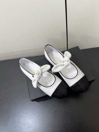 半拖 单鞋10Chanel 小香25A新品蝴蝶结平底单鞋半拖原版1:1复刻 经典中的经典 无论搭配裤装还是裙装都是完美 小圆头的设计很好的修饰脚型 小仙女们必备 - 点击图像关闭