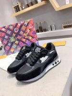 情侣爆款L家2024走秀款，原版1:1开发顶级版本！！！ 鞋面由意大利进口丝绸牛皮+3D打印渐变色网面、带夜光、鞋舌、后跟电绣logo标志，侧边饰有品牌LOGO