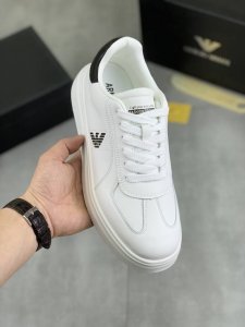 工厂P价P 实价 阿玛尼 官网最新款经典休闲时尚男鞋爆款版型简洁大气，潮男专属.独有的官网最新品牌元素原版装饰，时尚又大方，面料原版柔软小牛皮制作 舒适的柔软猪