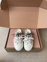 Miumi* 25Ss 复古风饼干鞋休闲帆布鞋双鞋带布鞋 颜值担当火爆双鞋带布鞋 不得不入的一款 简约高级 随意搭配上脚非常舒适 年度必入款 春夏最新走秀款布鞋