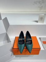 顶级版 Hermes 新款爱马仕kiara40尖头小猫跟kelly扣单鞋ZP购入做货，顶级原单品质！鞋面：进口头层小牛皮面料，垫脚混种羊皮，进口真皮外底。无论是