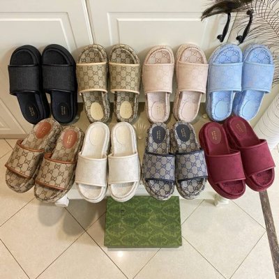 出厂价p ，古奇Gucci新款厚底拖鞋，品牌经典帆布面，皮革内里，橡胶底片，35-42码 43，44码定做不退换