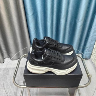 Chanel香奈儿老爹鞋2025专柜顶级休闲款运动鞋这款经典设计；鞋面多种工艺电绣的风格；大底却时尚运动；不平凡的拥入了多种配色元素 多元化混搭非常好看百搭，休