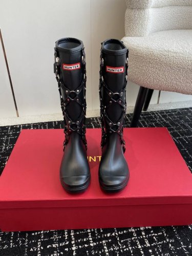 代购级 HUNTER 24ss 最新 潮流 廋腿雨靴 户外露营女鞋惠灵顿经典英伦防水防滑骑士靴女长筒女靴高筒靴 码数:35-40