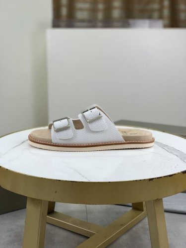 工厂P价P出 新款 Brunello Cucinelli Bc男士休闲男凉拖鞋！此款凉拖鞋鞋面料采用意大利进口高丝光水洗翻毛皮，内里和鞋垫皮也是同等级皮革，鞋面