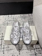 tokyo Bopper 小众潮牌 25 春夏新款花朵 乐福鞋 小皮鞋 真的的美死了 新款小众品牌 每一个颜色都很好看 经典的花朵设计 具有独特的设计 每一双都