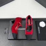 工厂价 顶级品质！Chanel 小香25C早春新品、高跟鞋 粗跟方头玛丽珍单鞋香奶奶家一贯的优雅名媛气质 高级感十足上脚非常nice～极简的配色深入人心~本年度
