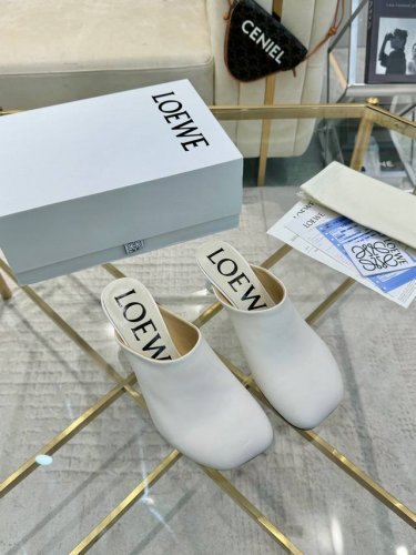 LOEWE 罗意威 上新出厂价 进口真皮底 Loewe 2024 aw 早春最新T台彩钻系列 走秀款鞋面：进口超软羊皮内里：进口水染羊皮大底：原版开模注塑真皮大