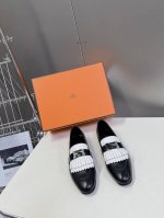 Hermes 爱马仕经典热卖代购级乐福鞋 穆勒单鞋 海外代购买手货源，纯原定制 韩国客过毒验收 1一级定制胎牛皮面料，马克缝线 纯手工滚边 2混种羊皮内里 垫脚