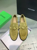 Bottega Venetabv Astaire系列结绳配饰乐福单鞋 上脚轻松又时髦 穿上它 百搭又时髦 轻松穿出高级感 每一步都走出你的时尚新节奏 鞋面材质选