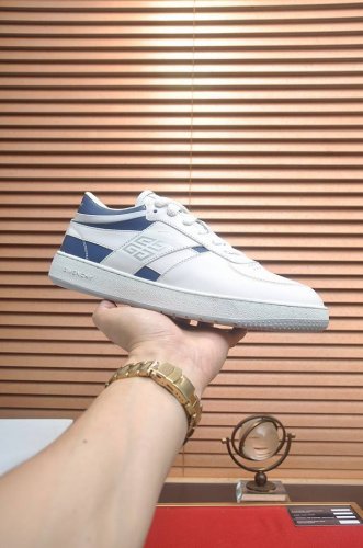 出厂价P Givenchy.纪梵希 专柜同步发售鞋面：意大利进口品牌印花布匹 尽显奢华，透气网布内里加上双层组合，脚感舒适，鞋底：原厂特供橡胶发泡大底，轻便，舒