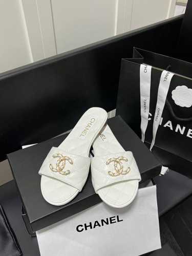 出厂 chanel的拖鞋真的好仙好美 春夏马上到了 必备的拖鞋款准备起来 鞋面内里羊皮 真皮大底 size:35-42