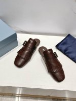 顶级品质Prada 25ss 普拉达走秀款复古流苏半拖鞋单鞋爆款！走秀款 复古感时髦满满 随意百搭 时尚休闲 独到味道，人人都爱也轻松驾驭 每年都会爆.足以征服