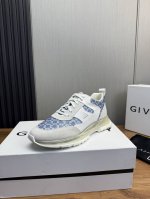 工厂P价 Gv *Y～纪梵希.全新Giv 男士休闲运动鞋，鞋面高密飞织制成！上脚效果帅气有型，增高4Cm，提升气场，轻质气垫大底，脚感舒适！ Size：39-4