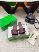 出厂 Bv parco 女士穆勒拖鞋 系列 15 毫米级 编织单鞋 真皮手工编织 简约一块皮15毫米抽条 手工编织而成 高档舒适 面料选用优质小牛皮 垫脚羊皮内