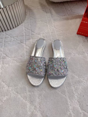 出厂价P Ren* Caovill*重工蝴蝶水晶平底拖鞋 Bling Bling精致逼人 堪称工艺品 面料进口高密度网纱 手工缝制水钻 垫脚羊皮 意大利真皮大底