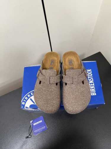 Birkenstock 勃肯2025新色新款！蒙大拿博肯丑萌系列，一直非常火爆的款式 可调的节低帮休闲拖鞋 上脚很好看哦，穿着舒适 ！ 定制原版呢料 垫脚真皮