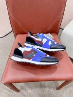 已认证 华伦天 VALENTIN时尚百搭休闲男士运动休闲鞋，....作为时尚界的活跃一族 为中国时尚潮男打造出这款休闲时尚男鞋 鞋面料采用小牛皮面内里吸汗透气，