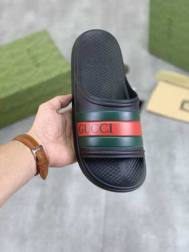工厂价 实价 Gucci 古奇新款休闲拖鞋，原版官网1:1、完美做工 透射出一种尊贵奢华，于古奇高端超凡工艺中升华其奢侈定义。原版古奇双g组合大底，码数：38-