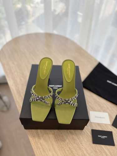出厂 顶级版本 Saint Lauren* 圣罗兰Ysl 25Ss 春夏全新走秀款大水钻高跟鞋凉鞋 唯有Ysl最懂女人心，不接受反驳，超级无敌女人味神器，女人必