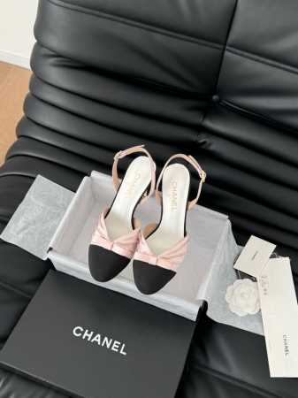 Chanel 25C新款蝴蝶结凉鞋简约而不简单的款，上脚特别显脚细。鞋面定制面，内里垫脚羊皮，加厚真皮大底。跟高7.5Size:35-39 其它码数定做 - 点击图像关闭