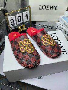 lv&Loewe 酒店情侣室内休闲拖 lv Loewe联名款 居家包头拖 酒店情侣室内休闲拖 情侣款专柜主打最新款Lv和罗意威联名拖鞋硬货上新 王鹤棣.王嘉尔.