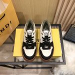 橙子出厂价p fendi 芬迪新款 复古运动鞋 休闲鞋 滑板鞋 情侣款 设计师Kim Jones打造的首款运动鞋Fendi Match 和驴牌的Trainer篮