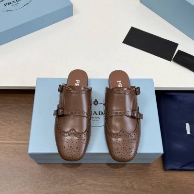 福利价 高品质！Prada 25ss 普拉达走秀款复古布洛克雕花皮鞋系列25年专柜走秀款 复古感时髦满满 随意百搭 时尚休闲 独到味道 轻松驾驭 休闲时髦 两不