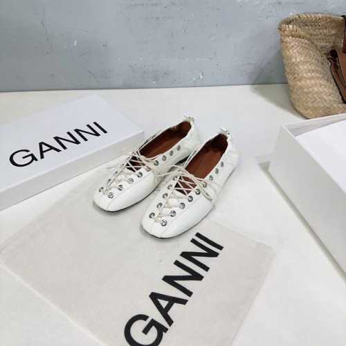高品质出厂 ！小众潮牌Ganni25春夏走秀款小方头系带平底单鞋！ 一年四季可都以穿的单鞋了来，一双神封的四季鞋 约简复古设计 关键舒是百适分逛街常日可都，不绝