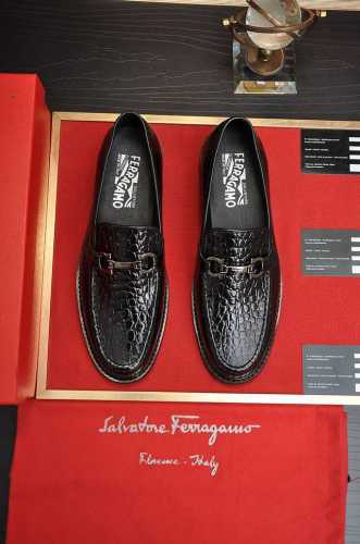 出厂价 Ferragamo 菲拉格幕 专柜最新款 原版进口开边上乘牛皮手工编织成+进口牛里+原版奢华金属扣+原版组合大底 对比无压力 38--45 45定做