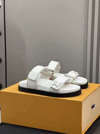 顶级品质L家驴牌Bom Dia Comfort系列，魔术贴平底拖鞋，原版開發 天花板级别 配送专柜精美包装！原版进口牛皮面 经典老花面原版进口柔软羊皮内里原版开 - 点击图像关闭