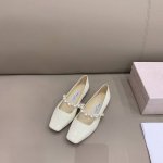 出厂价p Jimmy Cho*新款珍珠平底单鞋 原版开发 顶级品质 鞋面羊京 牛漆皮 内里垫脚顶级混种羊皮 意大利真皮大底 原版注塑工艺 码数35-39